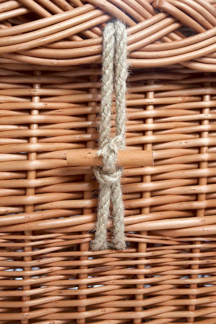 /images/configuration/clasp-cord-circle.jpg